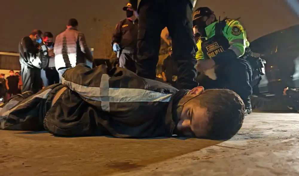 Criminales fueron reducidos en el suelo por su accionar delictivo. Foto: Jessica Merino/ URPI-LR