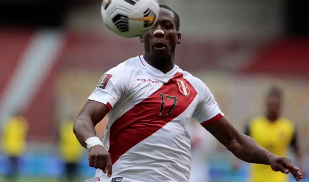 Advíncula ha jugado en la primera y en la segunda división profesional de España. Foto: EFE