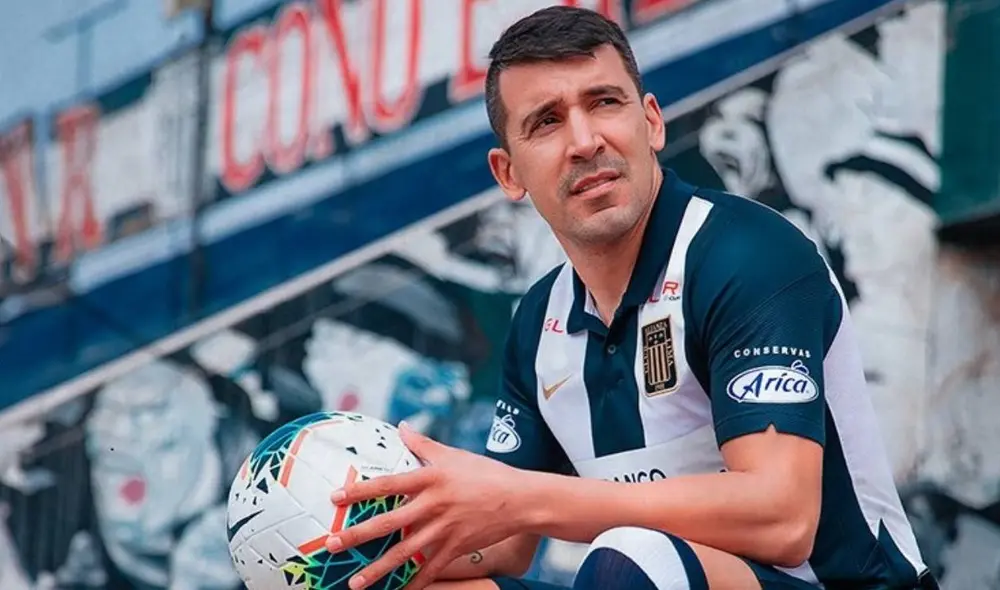 Édgar Benítez llega a Alianza Lima proveniente del Sportivo Luqueño de Paraguay. Foto: Twitter Alianza Lima Édgar Benítez llega a Alianza Lima proveniente del Sportivo Luqueño de Paraguay. Foto: Twitter Alianza Lima