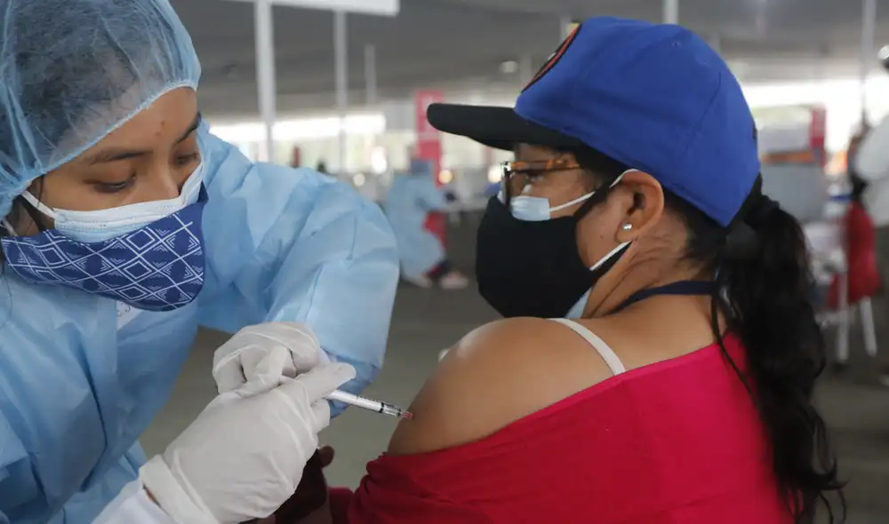 Durante este martes 13 de julio se administraron 53.771 dosis. Foto: Carlos Contreras / La República Durante este martes 13 de julio se administraron 53.771 dosis. Foto: Carlos Contreras / La República