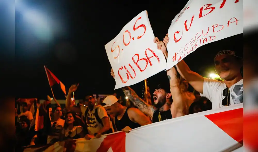 El pueblo cubano reclama al gobierno un mejor manejo de la crisis económica y sanitaria. Foto: Eva Marie Uzcategui/AFP El pueblo cubano reclama al gobierno un mejor manejo de la crisis económica y sanitaria. Foto: Eva Marie Uzcategui/AFP
