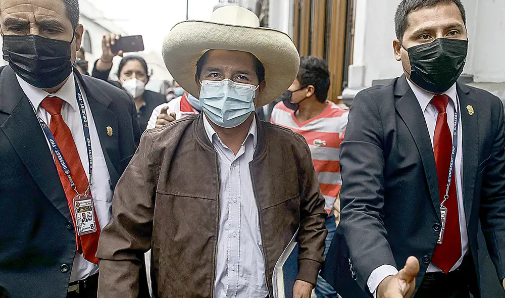 Difícil. El tiempo que tendrá Castillo entre su proclamación y la asunción será muy corto. Foto: Aldair Mejía/Le República Difícil. El tiempo que tendrá Castillo entre su proclamación y la asunción será muy corto. Foto: Aldair Mejía/Le República