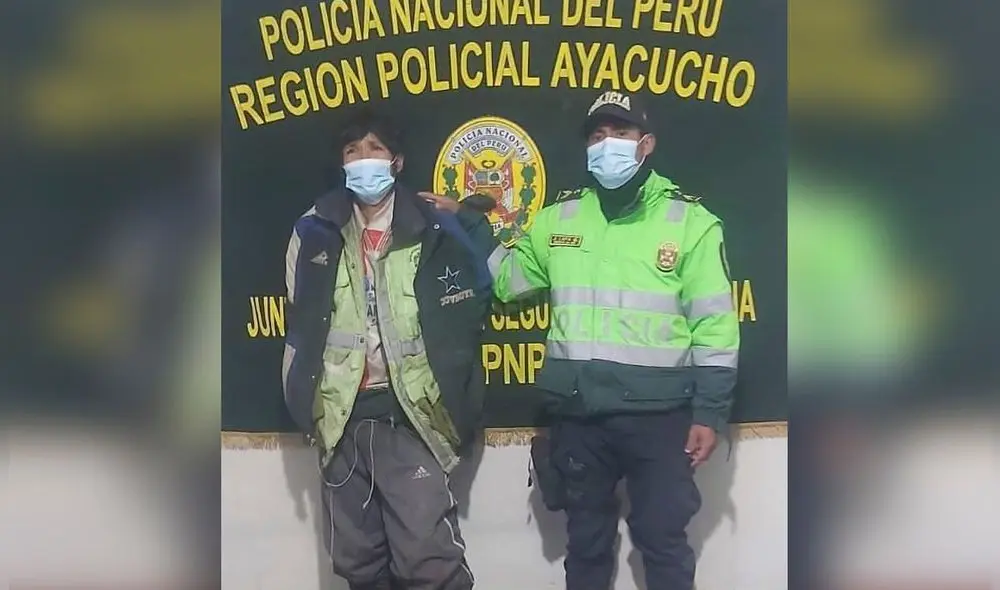 Policía intervino al sujeto en el centro poblado de Tacalla. Foto: Facebook Policía intervino al sujeto en el centro poblado de Tacalla. Foto: Facebook