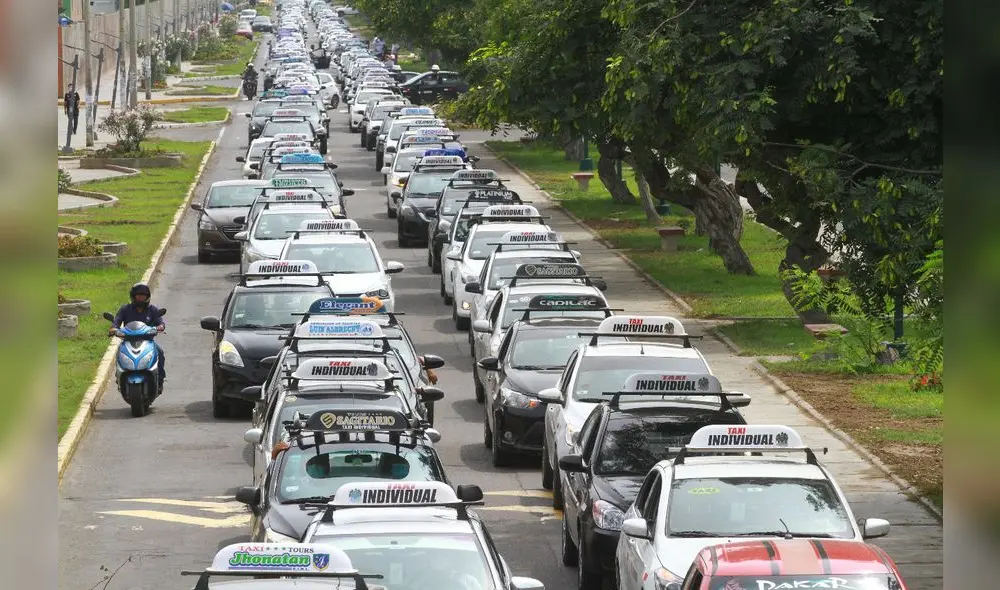 Economía de transportistas y del consumidor final se ven perjudicados. Foto: Jaime Mendoza/La República Economía de transportistas y del consumidor final se ven perjudicados. Foto: Jaime Mendoza/La República