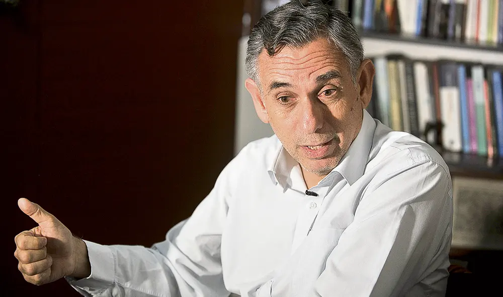Docente. Una vez más la exposición del economista de la PUCP, Pedro Francke, da un respiro a los agentes económicos. Es voceado para dirigir el MEF. Foto: La República