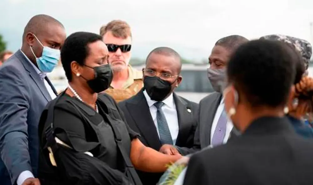 Martine Moïse fue recibida en la pista del aeropuerto internacional de Puerto Príncipe por el primer ministro interino. Foto: Diamond Security