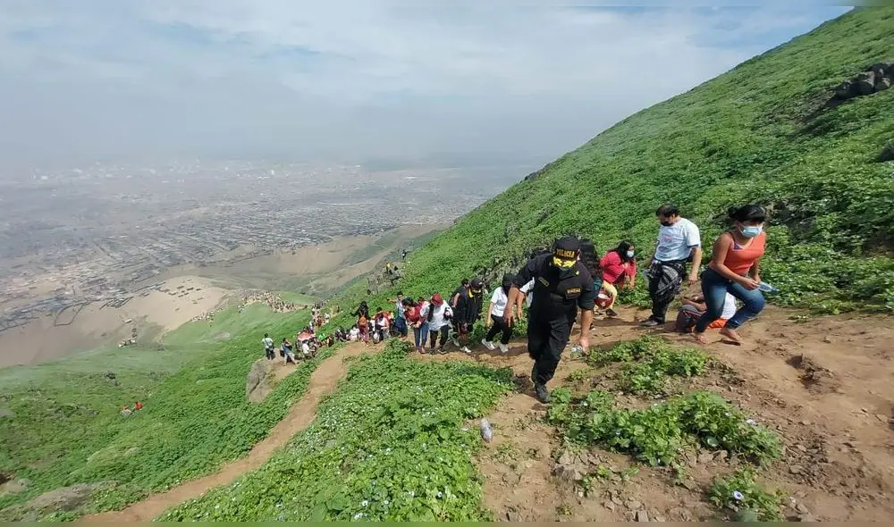 Existe el proyecto para la construcción de un mirador turístico en este cerro. Foto: Thiago Paulo Ninatanta