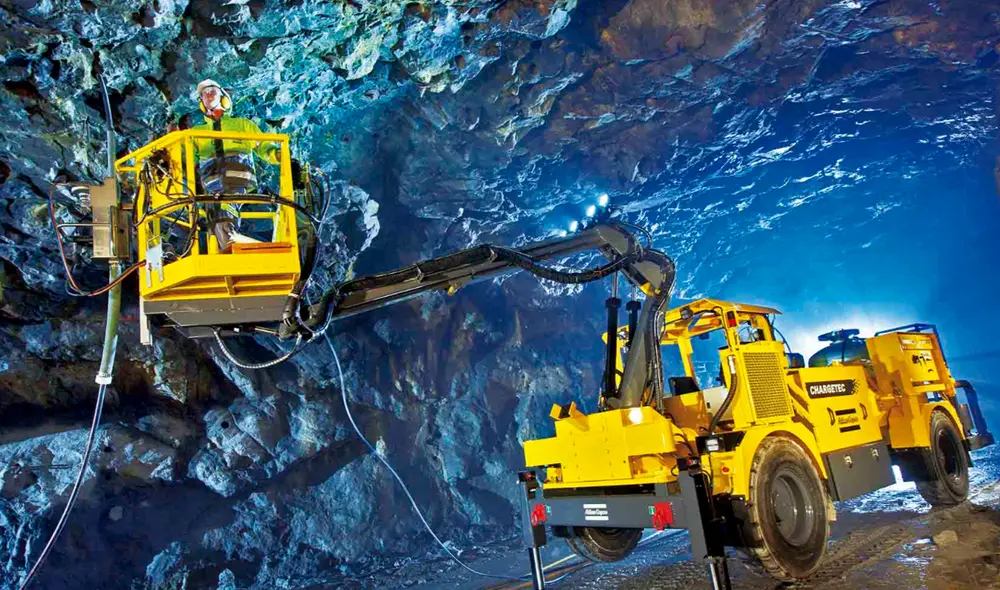 SNMPE reafirmó su compromiso de seguir trabajando junto a las autoridades para que el sector minero energético siga contribuyendo a mejorar la calidad de vida de las poblaciones del país. Foto: difusión SNMPE reafirmó su compromiso de seguir trabajando junto a las autoridades para que el sector minero energético siga contribuyendo a mejorar la calidad de vida de las poblaciones del país. Foto: difusión