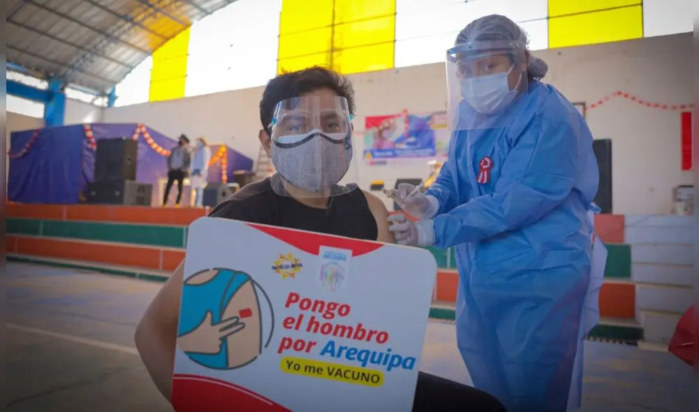Es la primera región en el Perú que vacuna a jóvenes. Foto: GORE Arequipa Es la primera región en el Perú que vacuna a jóvenes. Foto: GORE Arequipa