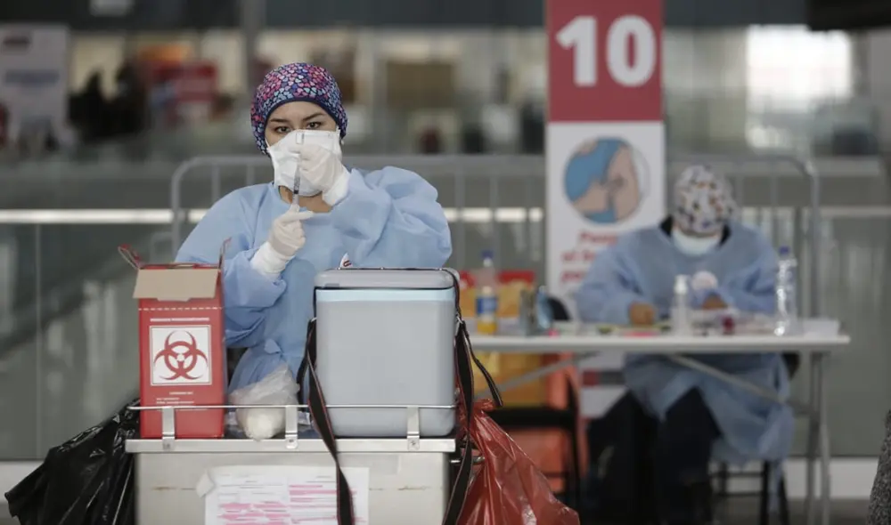 El Minsa confirmó que ya aplicó más de 11 millones de dosis contra la COVID-19. Foto: Antonio Melgarejo/La República El Minsa confirmó que ya aplicó más de 11 millones de dosis contra la COVID-19. Foto: Antonio Melgarejo/La República