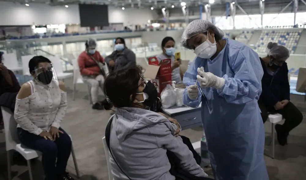 Minsa superó las 11 millones de dosis aplicadas contra la COVID-19. Foto: Antonio Melgarejo/La República. Minsa superó las 11 millones de dosis aplicadas contra la COVID-19. Foto: Antonio Melgarejo/La República.