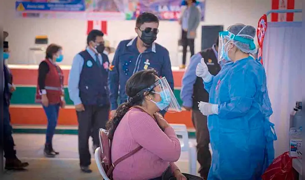 Cuestionado. Defensoría del Pueblo advierte que gestión de Cáceres politiza proceso de vacunación en Arequipa.