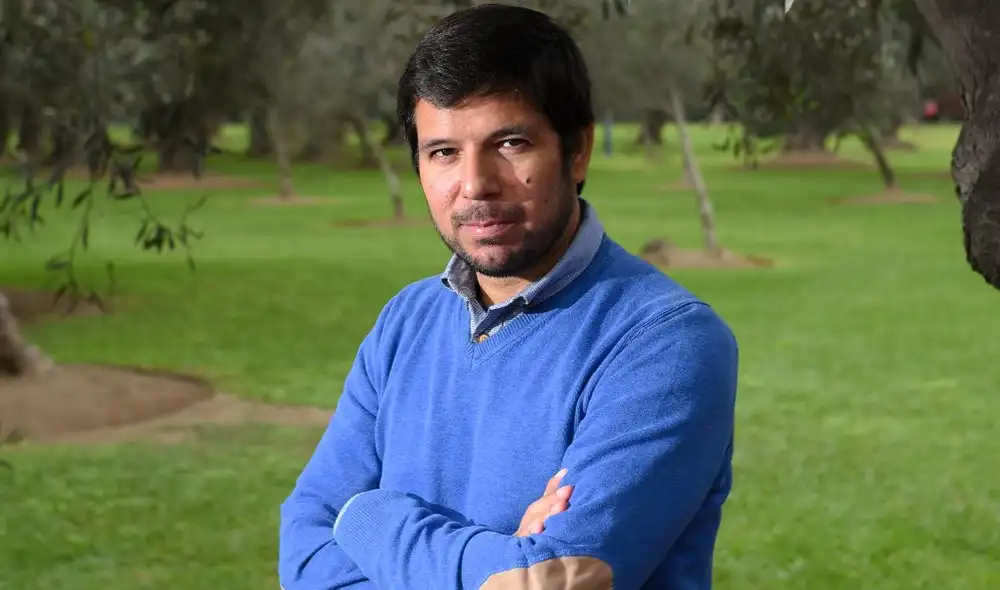 Renato Cisneros comenta sobre su estado de salud tras contagiarse de coronavirus. Foto: La República Renato Cisneros comenta sobre su estado de salud tras contagiarse de coronavirus. Foto: La República