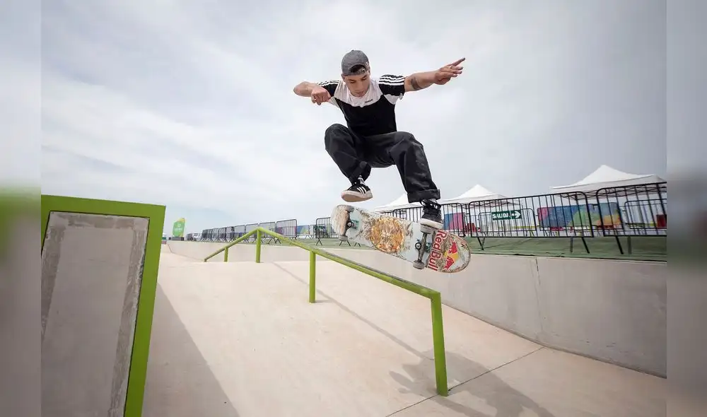 Ángelo Caro nos representará en los Juegos Olímpicos Tokio 2021 en la disciplina skateboarding. Foto: RedBull