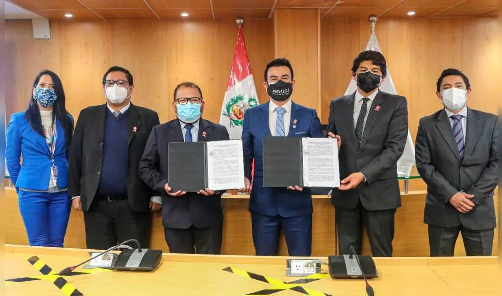 Autoridades se reunieron para firma de convenio. Foto: Municipalidad de Arequipa