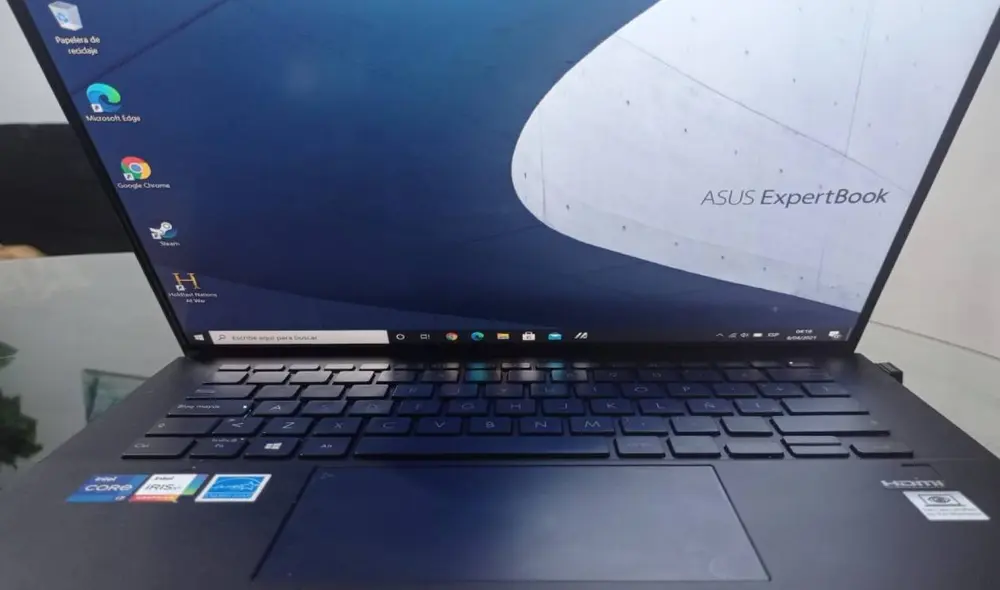 La excelente batería y ligereza de este combo se benefician aun más con el robusto y resistente acabado de magnesio y litio. Foto: Benjamín Marcelo/La República La excelente batería y ligereza de este combo se benefician aun más con el robusto y resistente acabado de magnesio y litio. Foto: Benjamín Marcelo/La República