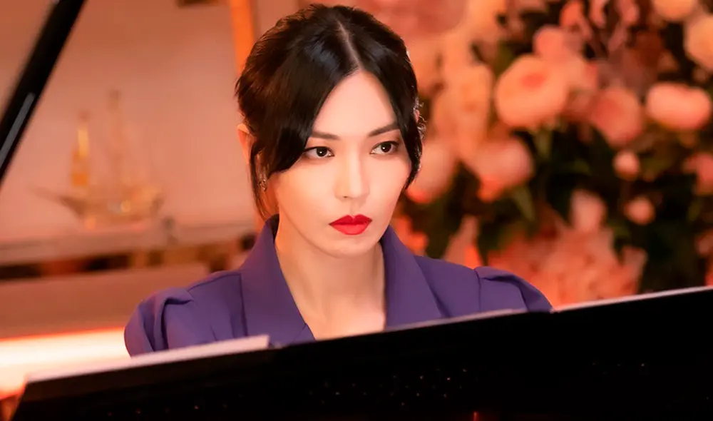 Kim So Yeon como Cheon Seo Jin en The Penthouse 3. Foto: SBS Kim So Yeon como Cheon Seo Jin en The Penthouse 3. Foto: SBS