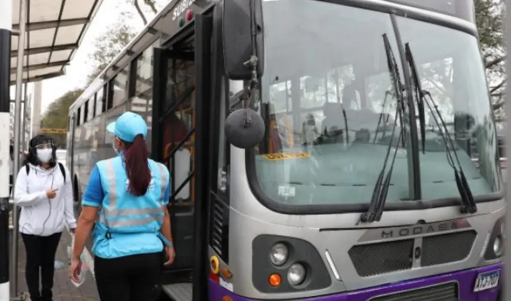 Buses nocturnos atenderán hasta las 5.00 a. m. del domingo 25 de julio. Foto: ATU Buses nocturnos atenderán hasta las 5.00 a. m. del domingo 25 de julio. Foto: ATU
