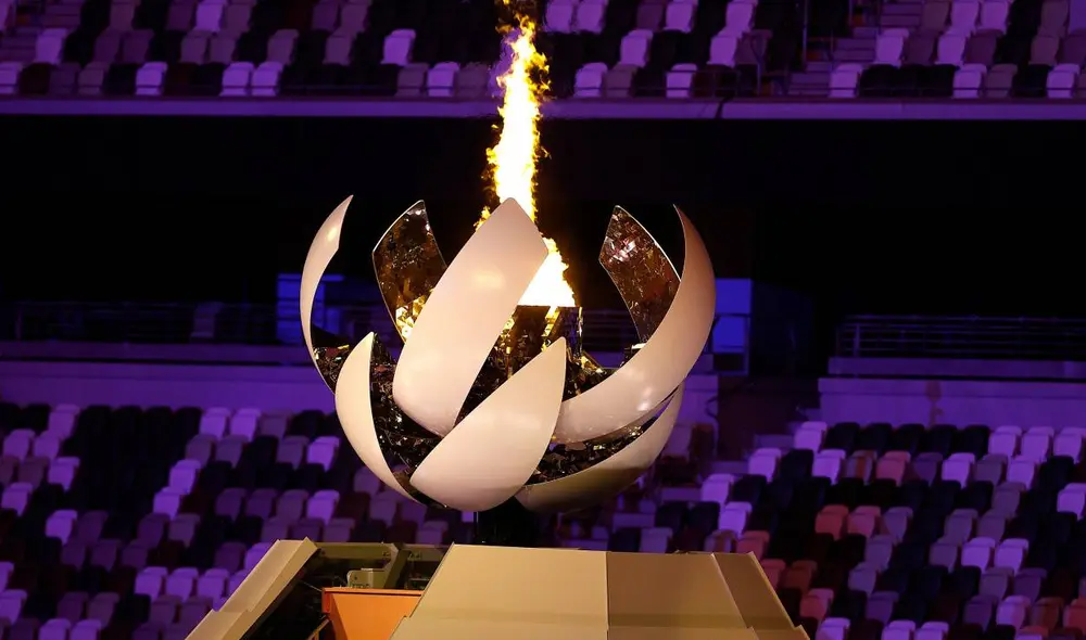 El encendido de la antorcha se dio en la recta final de la inauguración de los Juegos Olímpicos Tokio 2020. Foto: difusión El encendido de la antorcha se dio en la recta final de la inauguración de los Juegos Olímpicos Tokio 2020. Foto: difusión
