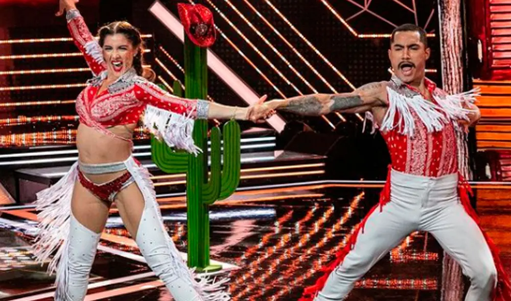 Korina Rivadeneira bailó al ritmo de la quebradita “Juana la cubana”. Foto: Reinas del show / Instagram