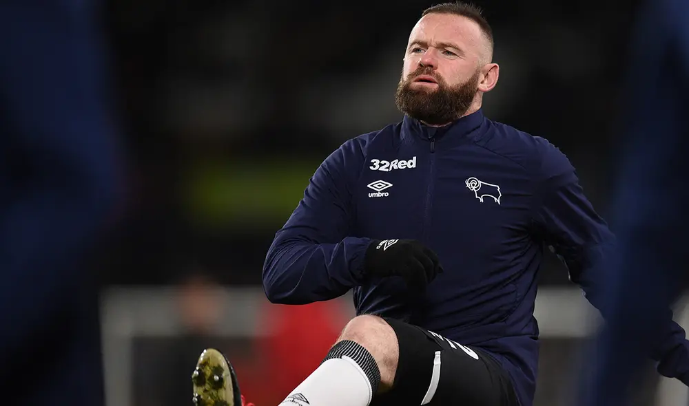 Rooney solo tiene a ocho jugadores del primer equipo de Derby County disponibles para el inicio de la Championship. Foto: AFP Rooney solo tiene a ocho jugadores del primer equipo de Derby County disponibles para el inicio de la Championship. Foto: AFP