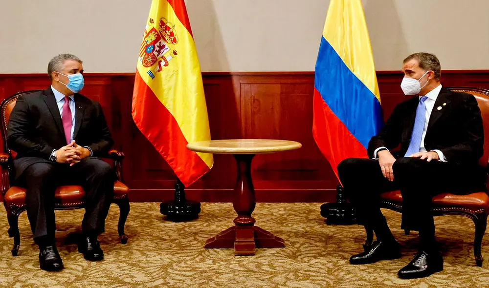 Iván Duque conversó con Felipe VI luego de que ambos se reunieran con Pedro Castillo. Foto: EFE