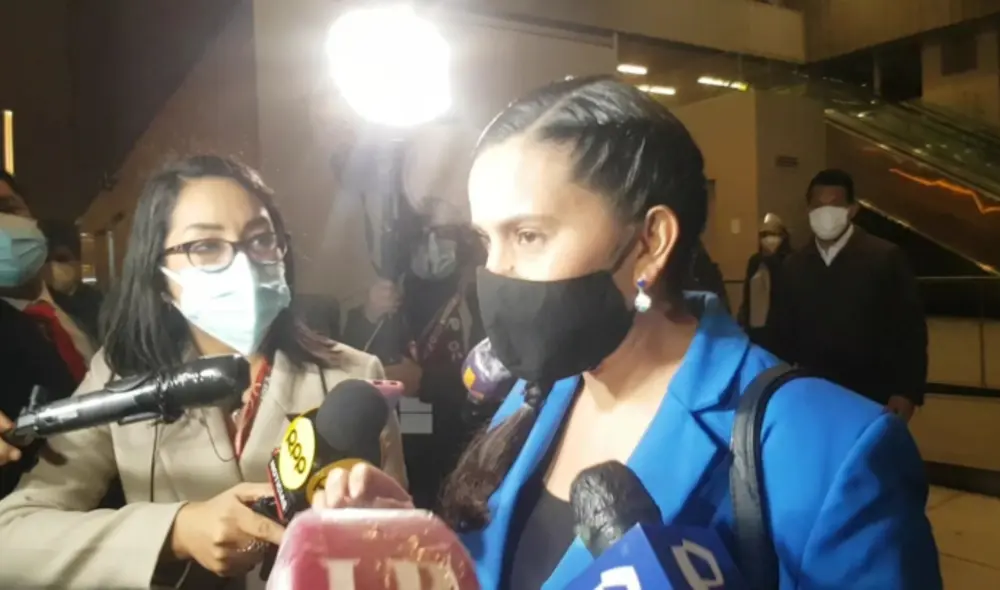 Verónika Mendoza indicó que el mensaje de Pedro Castillo se centra en las necesidades de la población. Foto: Grace Mora/URPI-LR Verónika Mendoza indicó que el mensaje de Pedro Castillo se centra en las necesidades de la población. Foto: Grace Mora/URPI-LR