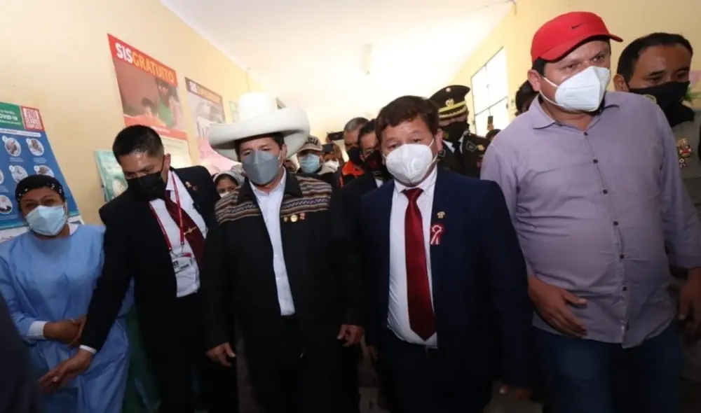 El presidente Pedro Castillo llegó al hospital de Apoyo II de la ciudad de Sullana. Foto: PCM