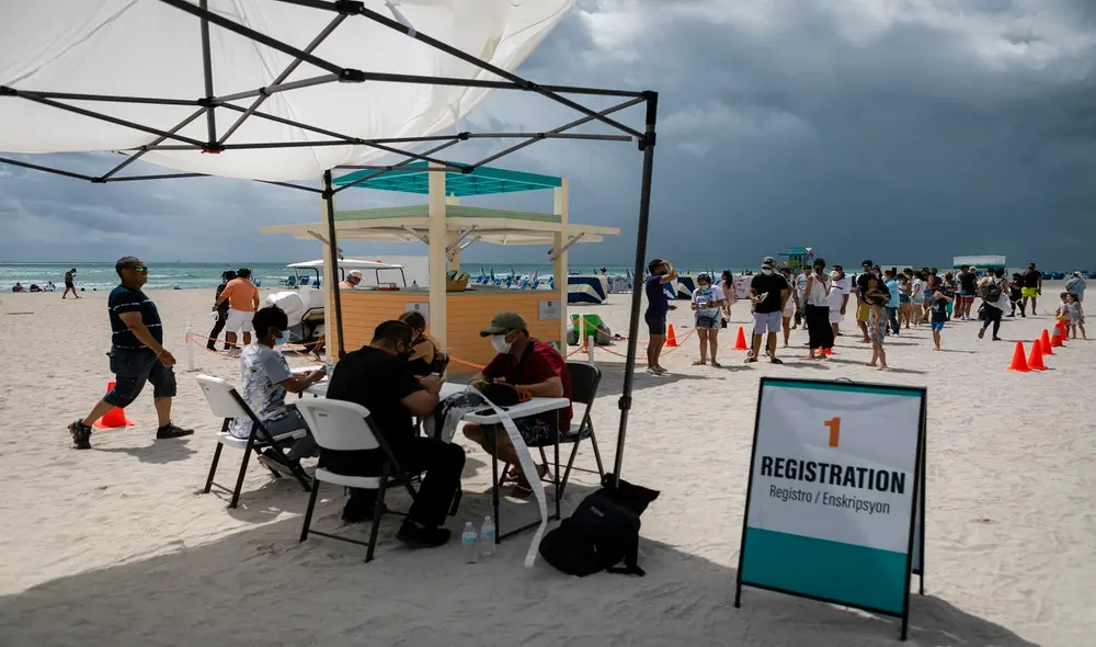 En Florida (EE. UU.) se han registrado 334.064 nuevos vacunados esta semana, según reportes oficiales. Foto: AFP/referencial