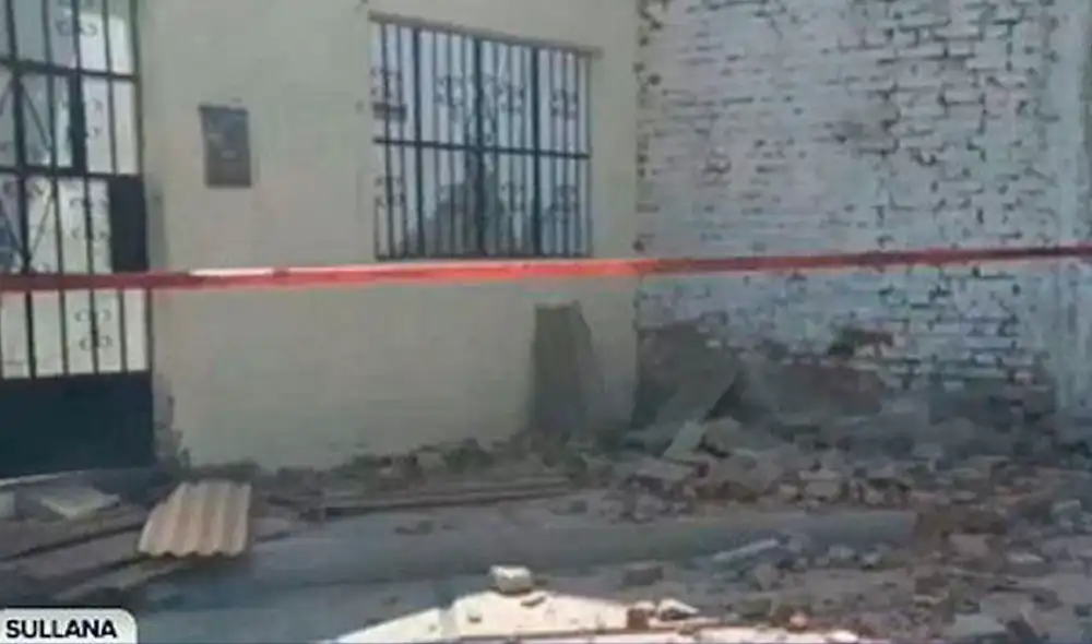 La casa de Marcela Curay y de sus tres menores hijos tiene rajaduras en sus paredes como consecuencia del sismo de 6.1 grados en Sullana. Foto: captura