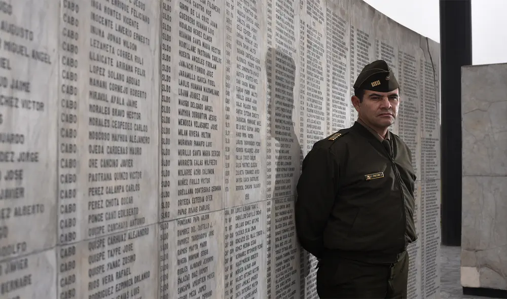 Carlos Enrique Freyre es teniente coronel del Ejército y escritor. Foto: Melissa Merino. Carlos Enrique Freyre es teniente coronel del Ejército y escritor. Foto: Melissa Merino.