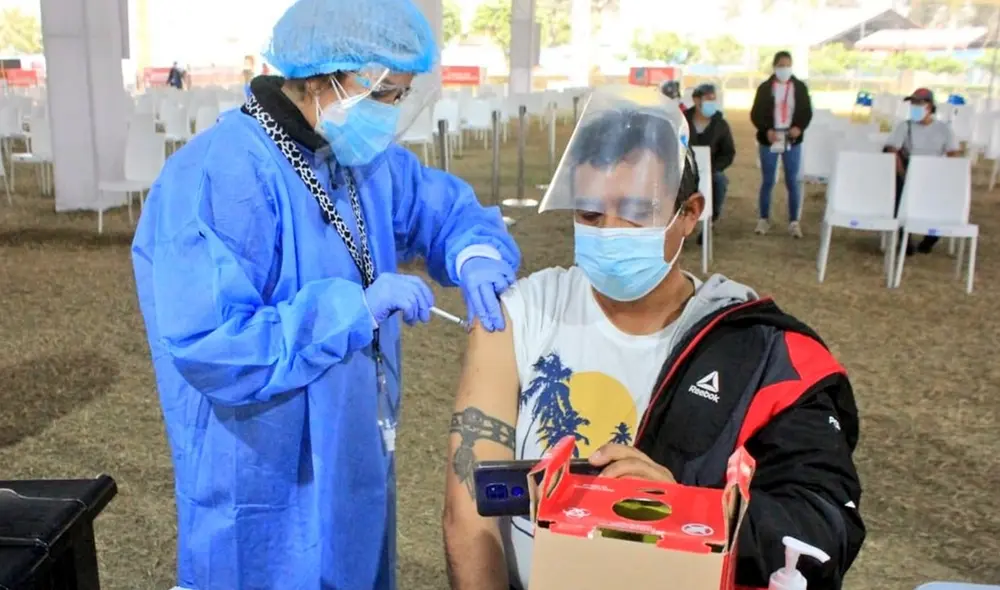 Minsa superó las 13 millones de dosis aplicadas contra la COVID-19. Foto: Minsa Minsa superó las 13 millones de dosis aplicadas contra la COVID-19. Foto: Minsa