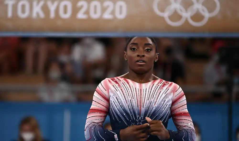 Simone Biles logró una medalla de bronce en la viga de equilibrio en los Juegos de Tokio. Foto: AFP