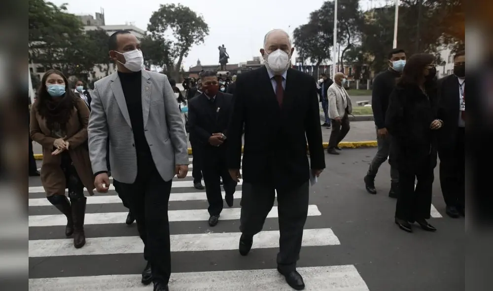 Los congresistas de Renovación Popular también manifestaron a Castillo su rechazo a una asamblea constituyente. Foto: Aldair Mejia/La República