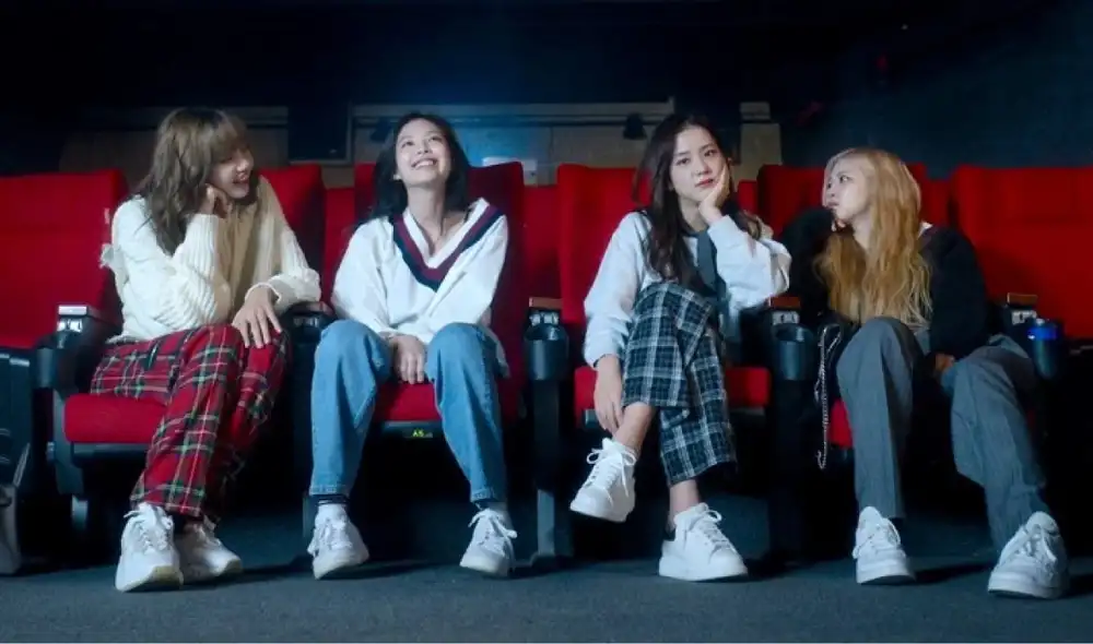 Lisa, Jennie, Jisoo y Rosé estrenan BLACKPINK the movie el 4 de agosto. Foto: YG Entertainment Lisa, Jennie, Jisoo y Rosé estrenan BLACKPINK the movie el 4 de agosto. Foto: YG Entertainment