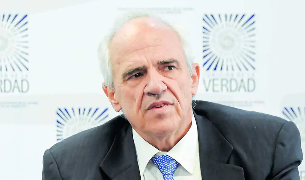 Ernesto Samper se ha referido frecuentemente a lo que se vive en el Perú desde que Pedro Castillo se impuso en la segunda vuelta de las elecciones presidenciales. Foto: AFP