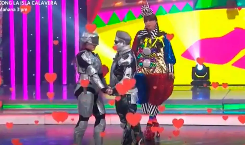 Ambos sellaron su amor en divertida secuencia junto a la chola Chabuca. Foto: captura/América TV