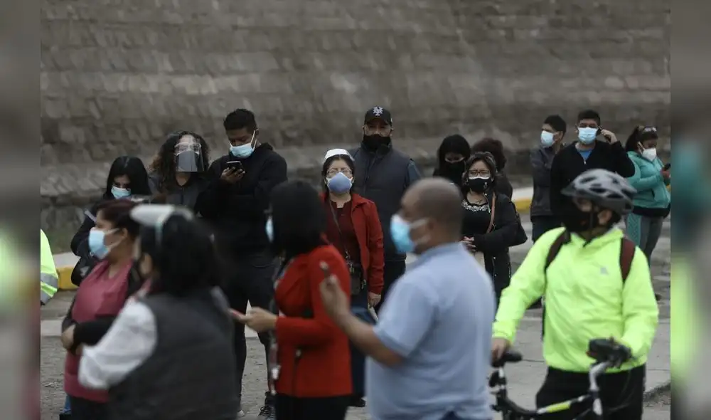 Falta de vacunas de Sinopharm provoca que no se inoculen primeras dosis. Foto: Aldair Mejía/ La República Falta de vacunas de Sinopharm provoca que no se inoculen primeras dosis. Foto: Aldair Mejía/ La República