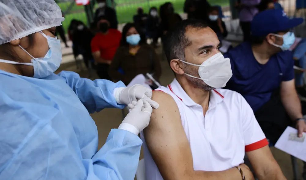 Más de 8 millones de personas ya recibieron al menos una dosis de la vacuna contra la COVID-19. Foto: La República Más de 8 millones de personas ya recibieron al menos una dosis de la vacuna contra la COVID-19. Foto: La República