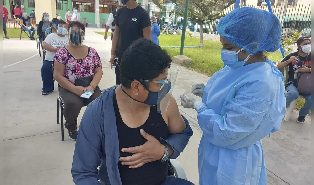 Geresa continuará plan de vacunación con dosis Sinopharm. Foto: La República.