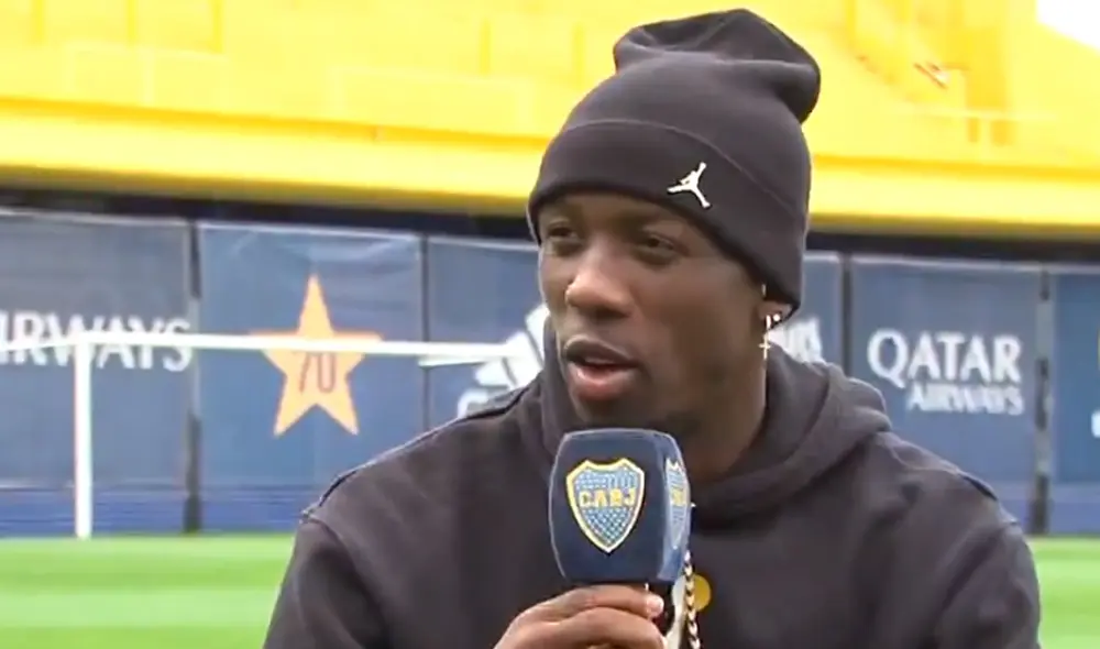 Advíncula debutó contra River Plate por la Copa Argentina. Foto: Gol Perú