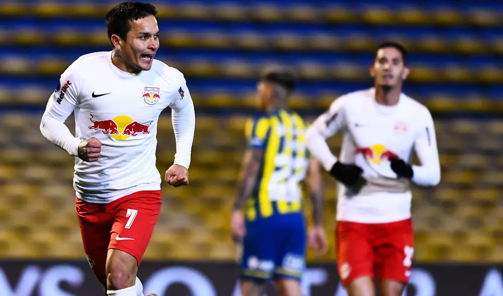 Bragantino ganó por 4-3 a Rosario Central en la cancha del estadio Gigante de Arroyito. Foto. Conmebol Sudamericana