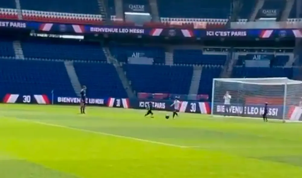 Lionel Messi jugó a la pelota con sus tres hijos. Foto: Instagram