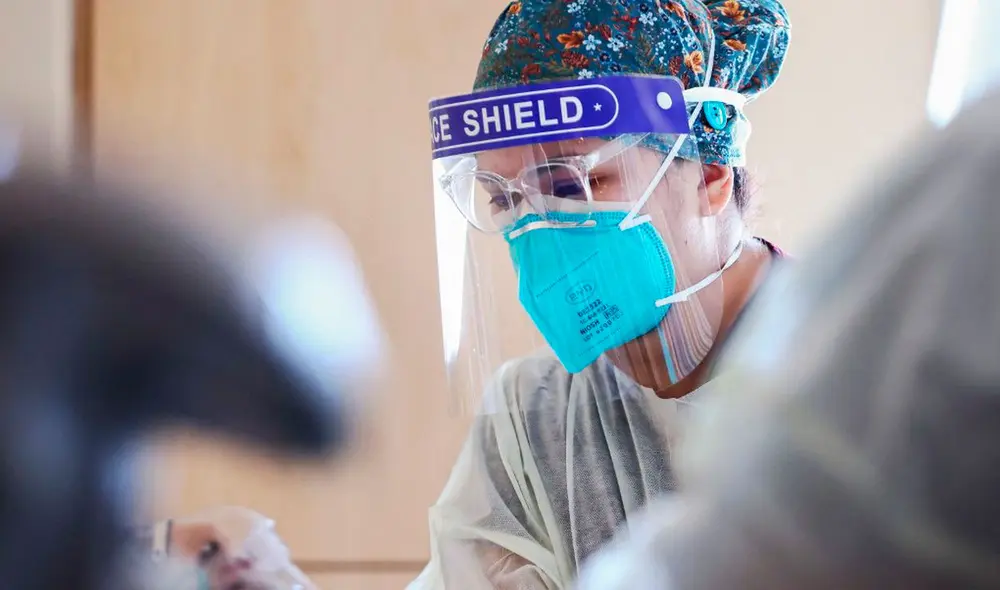 La mitad de los padres de adolescentes de entre 13 y 17 años no tienen claro si vacunarán a sus hijos. Foto: EFE La mitad de los padres de adolescentes de entre 13 y 17 años no tienen claro si vacunarán a sus hijos. Foto: EFE