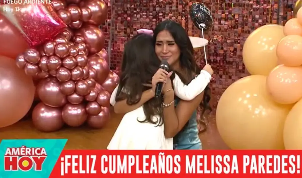 Melissa Paredes protagoniza tierno momento al lado de su primogénita en el set de América hoy. Foto: captura de América TV