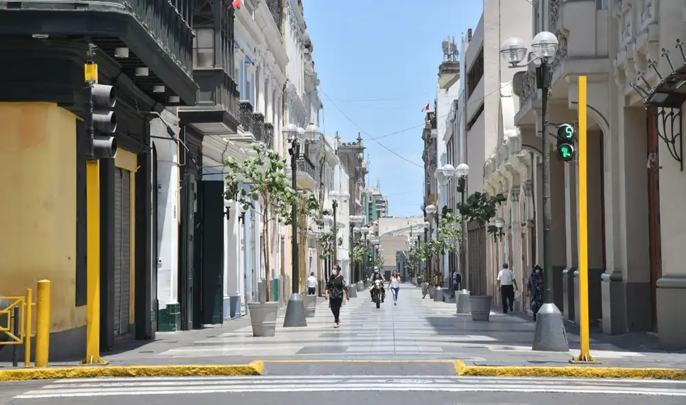 Según proyección, en el peor escenario de la tercera ola fallecerían 115.000 personas. Foto: La República Según proyección, en el peor escenario de la tercera ola fallecerían 115.000 personas. Foto: La República