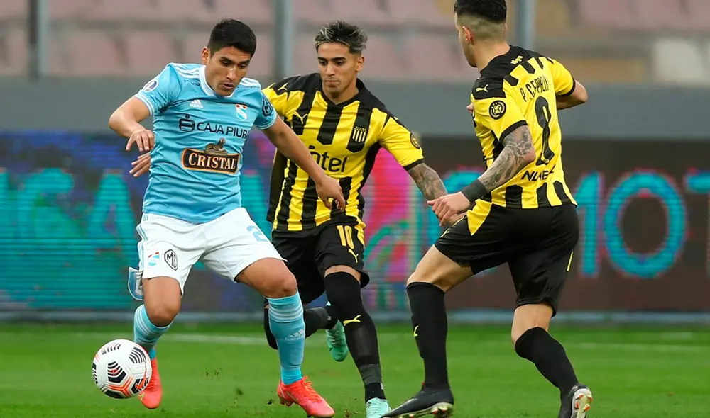 Cristal juega su tercera Copa Sudamericana. Foto: EFE