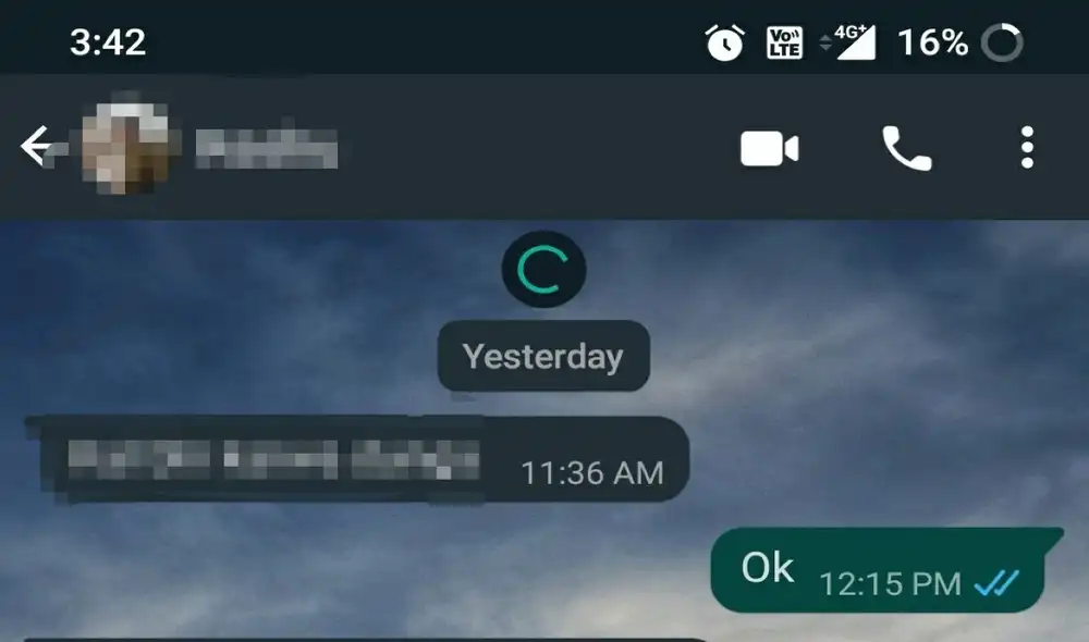 Última versión de WhatsApp incluye un fallo que no permite el acceso a mensajes antiguos. Foto: Twitter