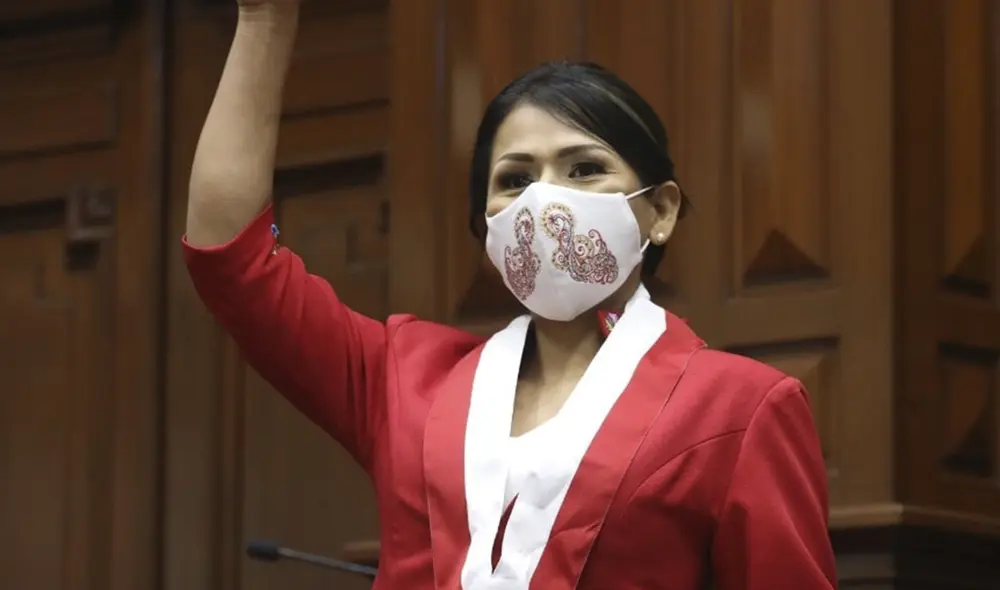 Silvana Emperatriz Robles Araujo fue elegida parlamentaria en la región Junín por Perú Libre para el periodo 2021-2026. Foto: Facebook/Silvana Robles