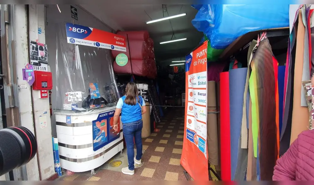 Cámaras de seguridad de un negocio aledaño captó a los hampones. Foto: Joel Robles/ URPI-LR